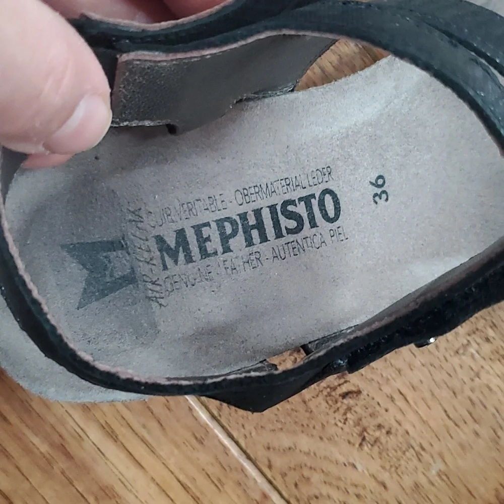 Mephisto Minoa wedge sandals